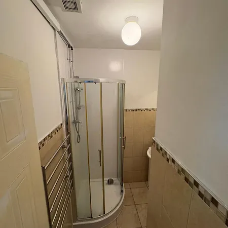 Ha Penny Bridge House , Elegant Private Double With River Liffey View Homestay *